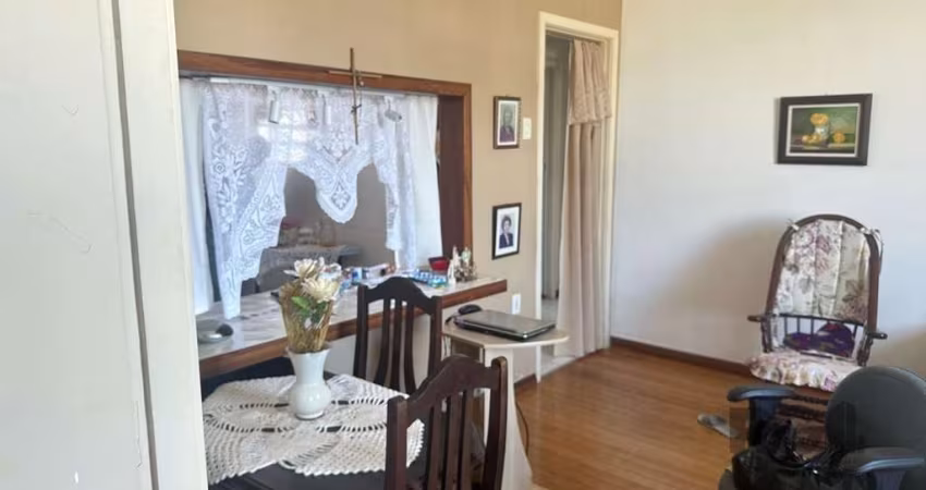 Apartamento 2 dormitórios à venda Floresta Porto Alegre/RS