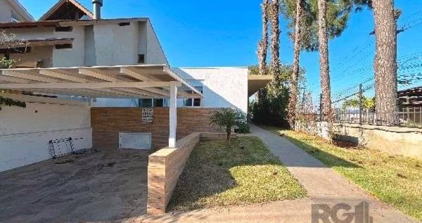 Casa Condominio em Porto Alegre, no bairro Hípica, com 3 dormitório(s), e 3 banh