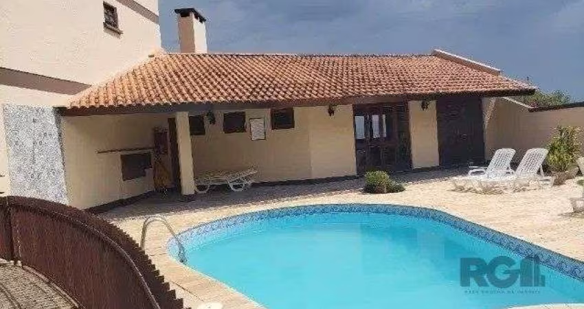 Casa em Condominio Fechado com 02 dormitórios sendo 01 suite Porto Alegre/RS