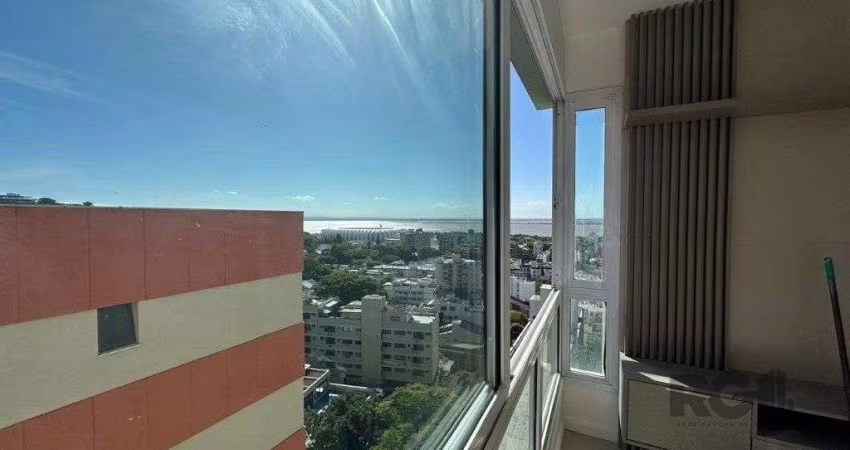 Vende-se amplo apartamento 3 quartos com suíte e 2 vagas no Menino Deus  - 88m²