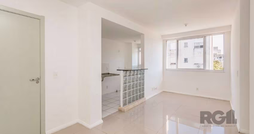 Apartamento  com 2 quartos e 1 banheiro no total
