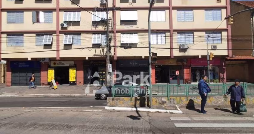APTO 03 DORMITÓRIOS DESOCUPADO - AV. BENTO GONÇALVES 2199