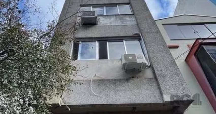 Apartamento de 1 dormitório, semimobiliado, próximo ao Gasômetro