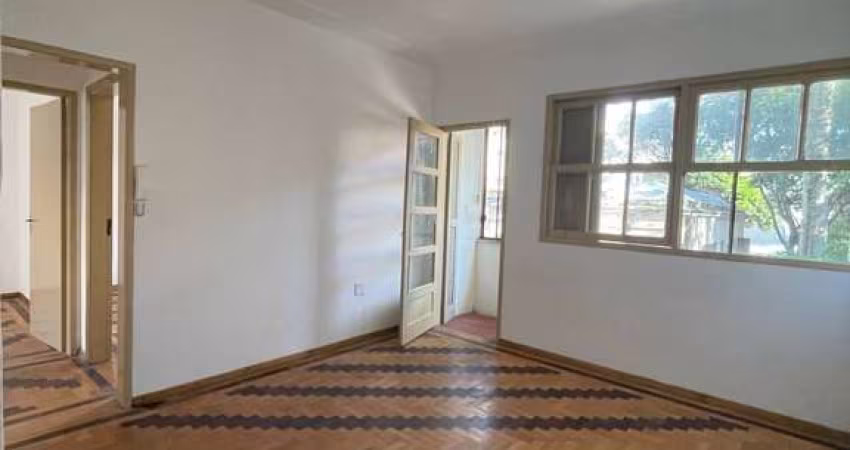 Apartamento 02 dormitórios Cidade Baixa.