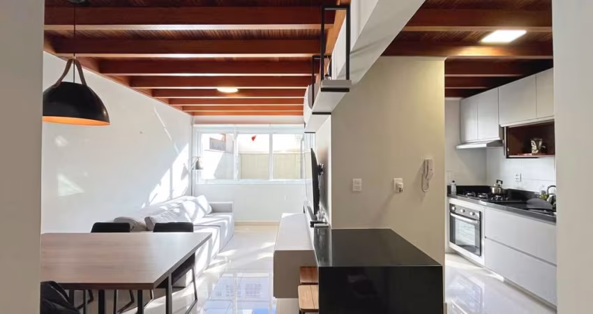 VENDA DE APARTAMENTO DE 2 QUARTOS 2 VAGAS - MENINO DEUS