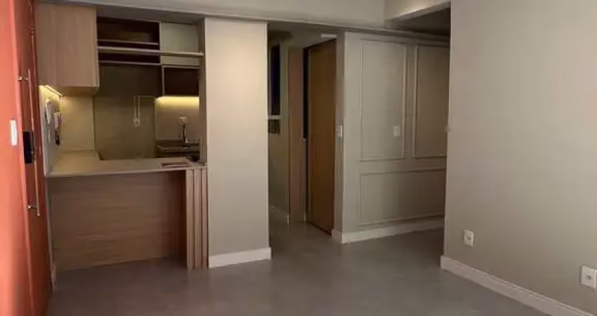 Apartamento 1 dormitório, sol norte, localizado no centro histórico