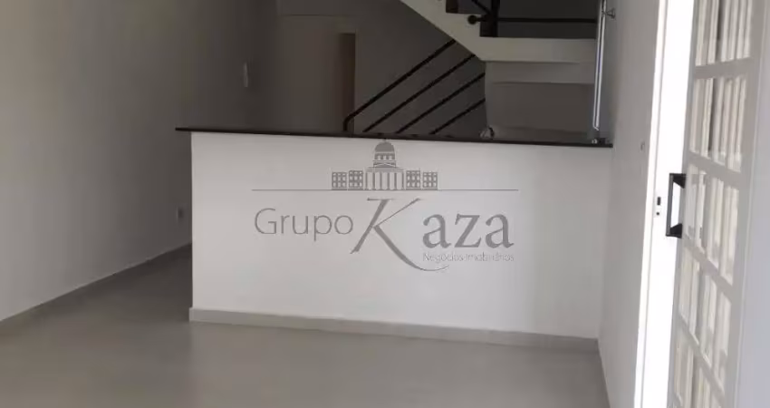 Casa sobrado - parque interlagos - 3 dormitórios - 110m² - estuda permuta por apartamento ate 220mil