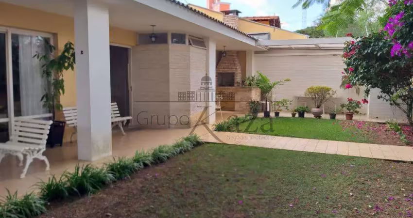Casa com 4 quartos à venda na Rua Pio XII, 722406, Jardim Esplanada, São José dos Campos