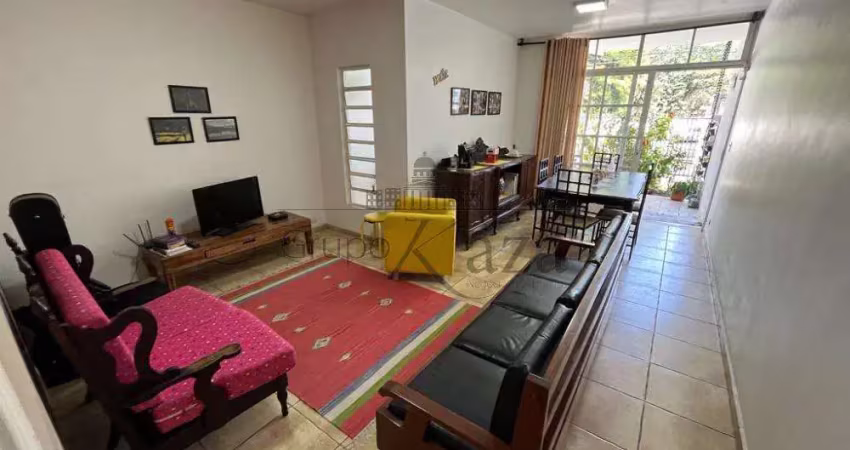 Casa - jacareí  - centro - 3 dormitórios - 129m² - aceita permuta.