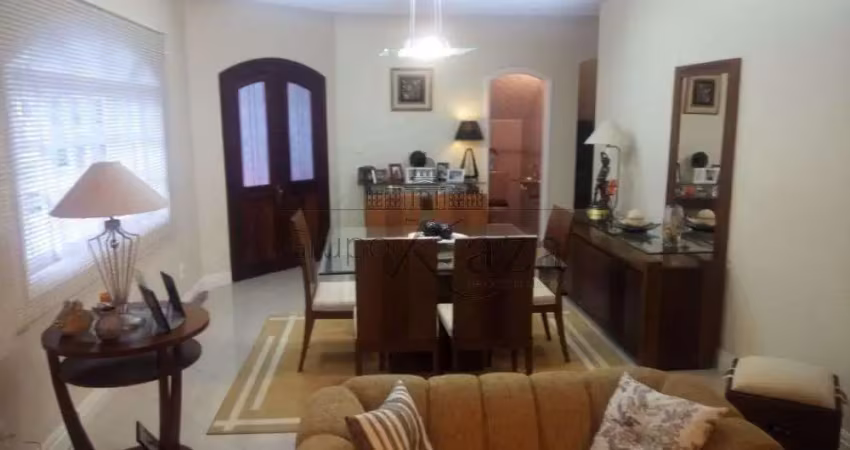 Casa condomínio - jardim esplanada - residencial esplanada do sol - 3 dormitórios - 243m² - aceita permuta