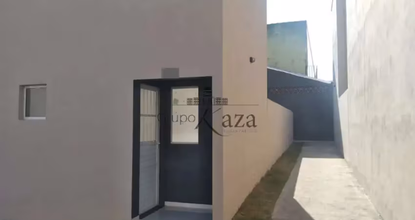 Casa em condomínio - chácaras araújo i - condomínio barra do piraí - 2 dormitórios - 54m².