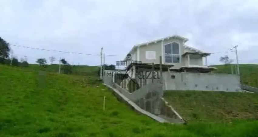Oportunidade - terreno  - condomínio quinta dos lagos - paraibuna - 1.011m².