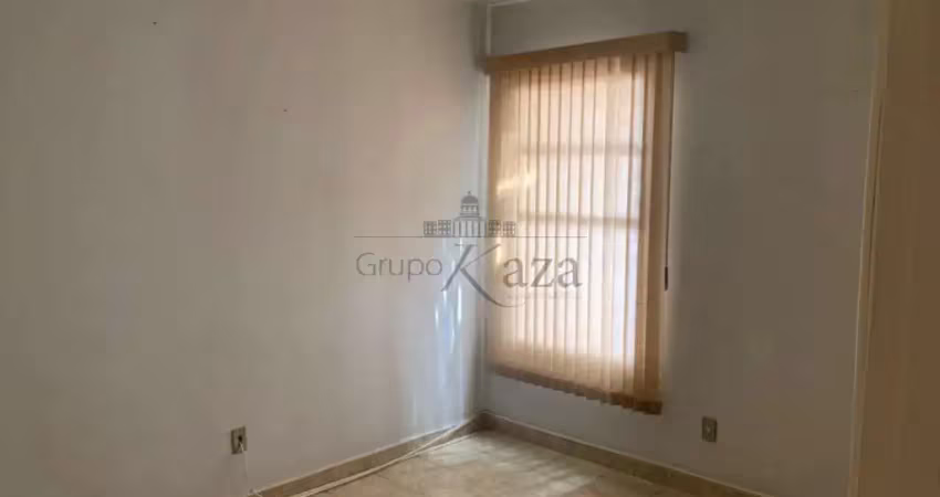Oportunidade - casa térrea - vista verde - 3 dormitórios - 250m².