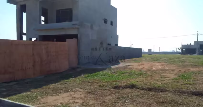 Oportunidade - terreno em condomínio - eugênio de mello - residencial vereda dos campos - 250m².