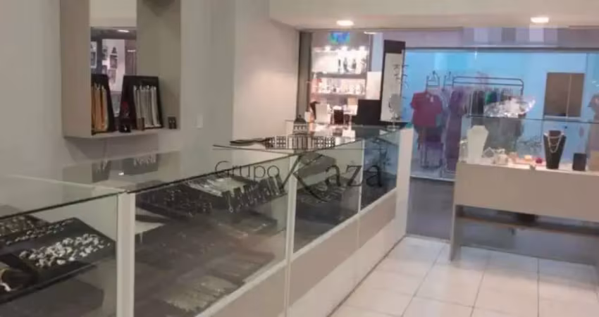 Ponto comercial à venda na Rua Rubião Júnior, 78240, Centro, São José dos Campos
