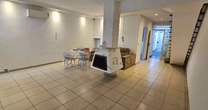 Oportunidade - casa sobrado - parque colonial - 3 dormitórios - 178m².