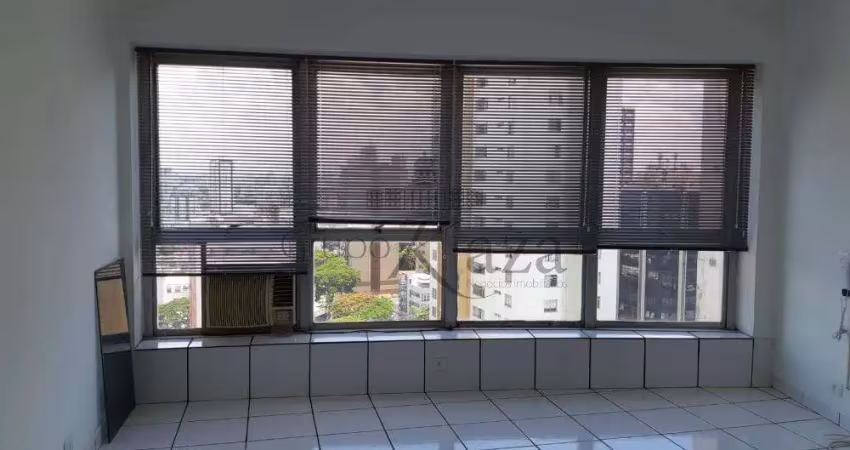 Oportunidade - sala comercial - edifício saint james - centro - 32m².