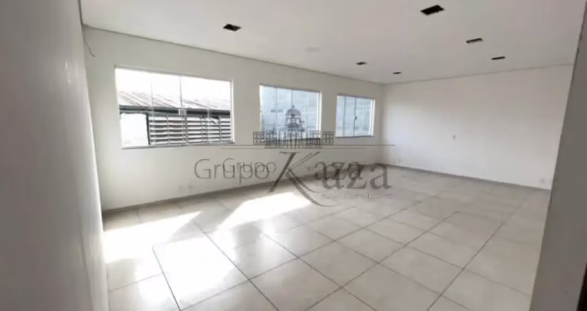Casa comercial para alugar na Avenida João Rodolfo Castelli, Piso superior, 772007, Vila Rica, São José dos Campos