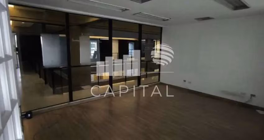 Sala comercial para alugar na Alameda Madeira, 53, Alphaville, Barueri