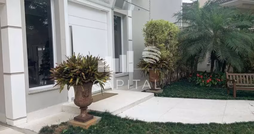 Linda casa, com alto padrão de acabamento a venda em santana de parnaíba/sp.