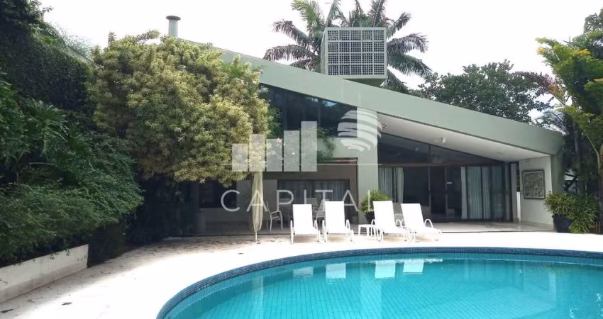 Casa à Venda Em Alphaville - Barueri - Sp