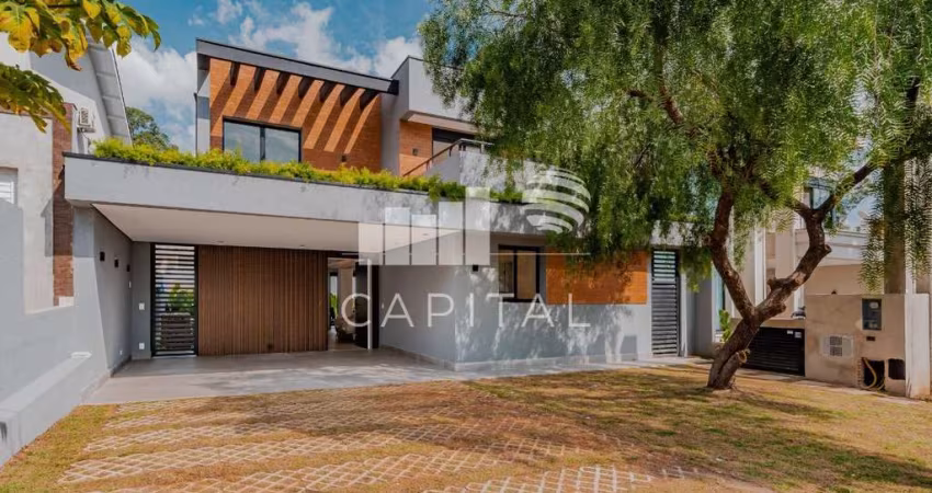 Casa à Venda Mobiliada Em Alphaville - Santana de Parnaiba / Sp