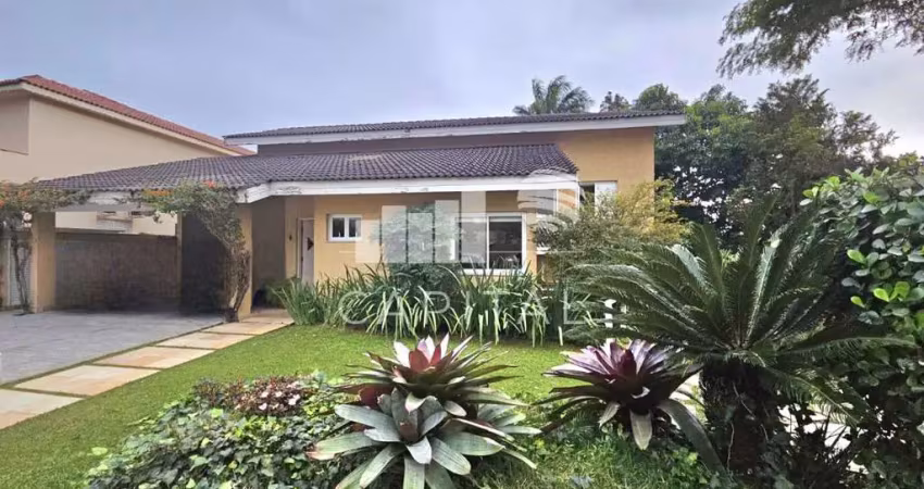 Casa a venda em condomínio fechado residêncial 9 - alphaville