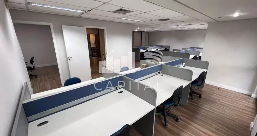Sala comercial para alugar na Alameda Madeira, 53, Alphaville, Barueri