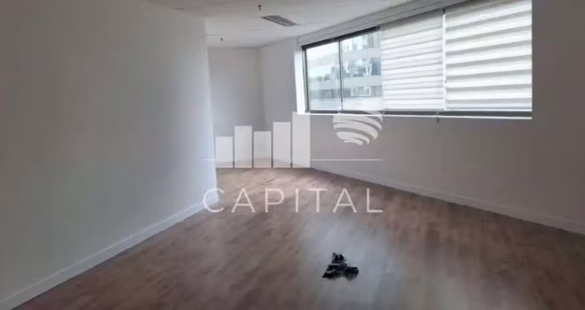 Sala comercial para alugar na Avenida Copacabana, 177, Empresarial 18 do Forte, Barueri