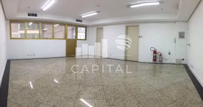 Sala comercial para alugar na Alameda Madeira, 258, Alphaville, Barueri