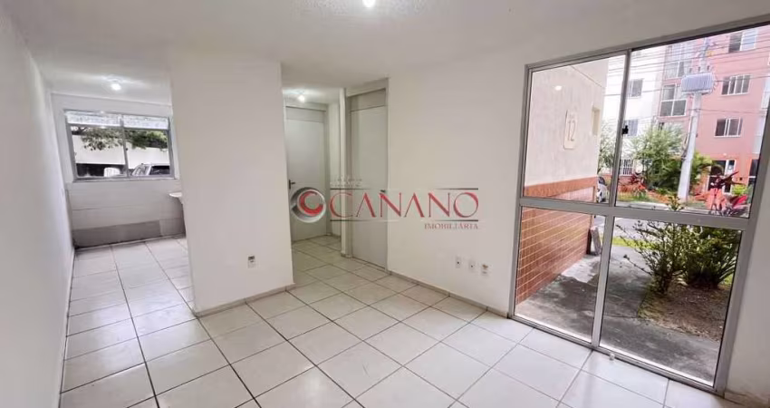 Apartamento com 2 quartos para alugar na Praça Henrique Gonzales, Tomás Coelho, Rio de Janeiro