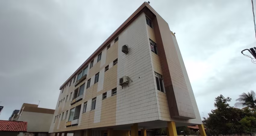 REF: AP064 - Apartamento à Venda, Cabedelo, Camboinha, 3 quartos, 150m do mar