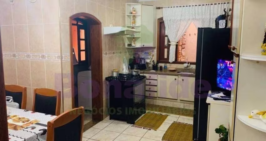 Casa com 3 dormitórios à venda, 209 m² por R$ 638.000,00 - Parque Cidade Jardim II - Jundiaí/SP