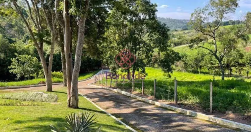 Rancho com 3 dormitórios à venda, 500 m² por R$ 1.500.000,00 - Chacara Nova Odessa - Atibaia/SP