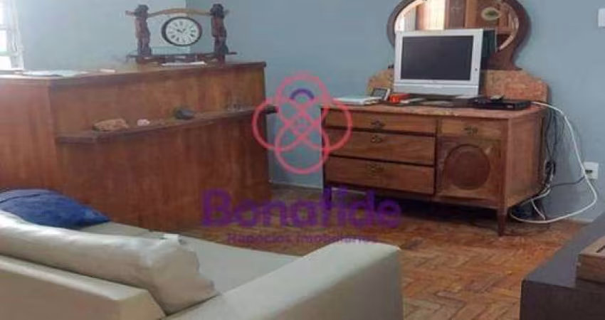 Casa com 3 dormitórios à venda, 182 m² por R$ 650.000,00 - Parque Residencial Eloy Chaves - Jundiaí/SP
