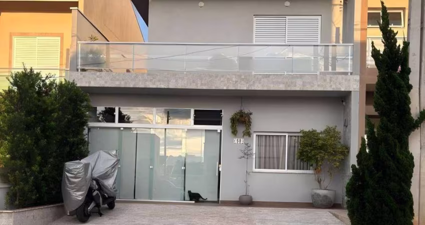 Casa com 3 dormitórios à venda, 160 m² por R$ 1.050.000 - Jardim Carolina - Jundiaí/SP