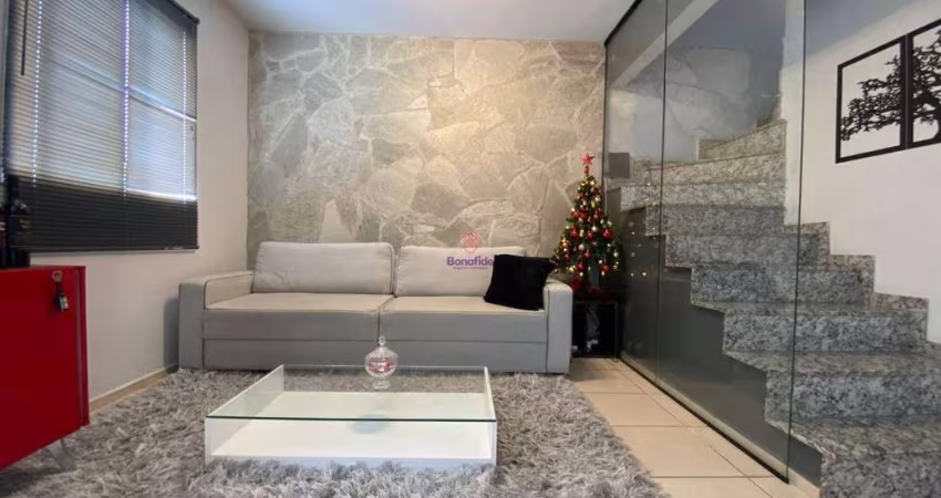 Casa para VENDA localizada no condomínio JARDIM VERSAILLES, em Jundiaí/SP.