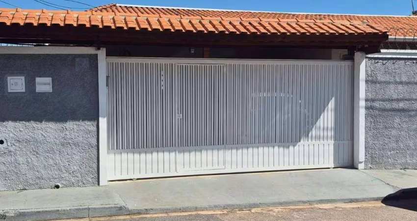 Casa com 3 dormitórios à venda, 215 m² por R$ 690.000,00 - Jardim Tamoio - Jundiaí/SP