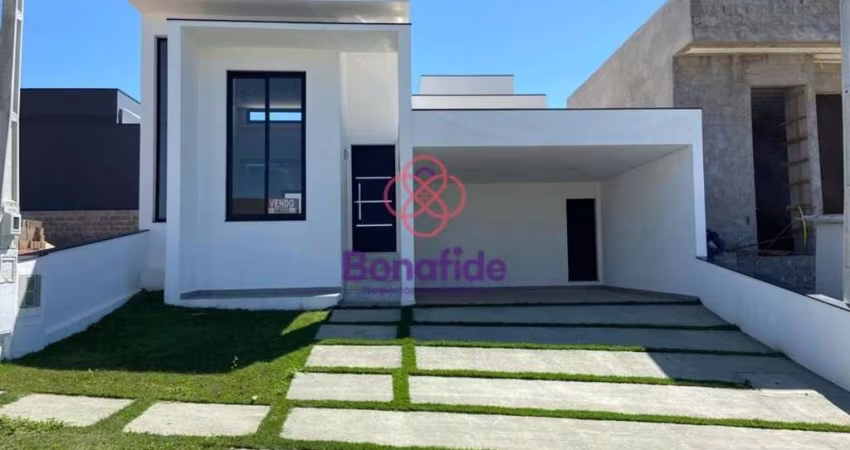 Casa para VENDA localizada no condomínio PHYTUS, em Cabreúva/SP.