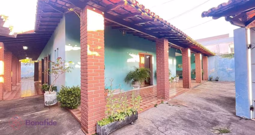 Casa com 4 dormitórios para alugar, 353 m² por R$ 4.789,00/mês - Jardim Pacaembu - Jundiaí/SP