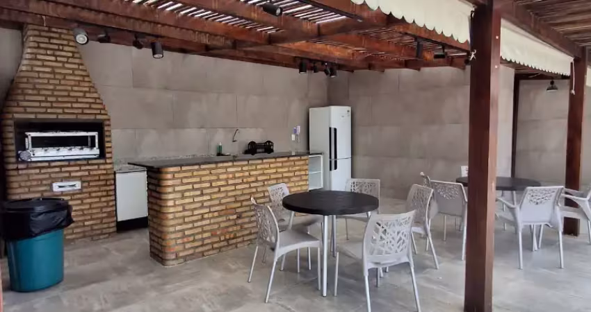 Amplo apartamento, com 04 quartos, sendo 02 suítes, na av. bernardo vieira de melo