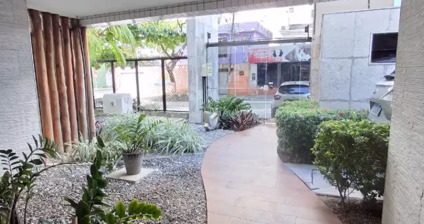 Alugo apartamento com 02 quartos, sendo 01 suíte, em boa viagem