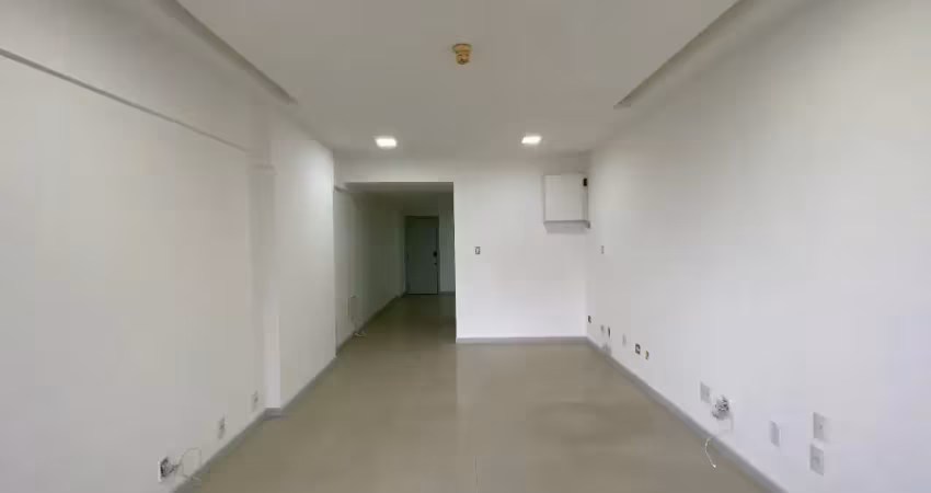 Sala comercial 61 m² piso porcelanato ar condicionado 2 garagens stiep salvador ba