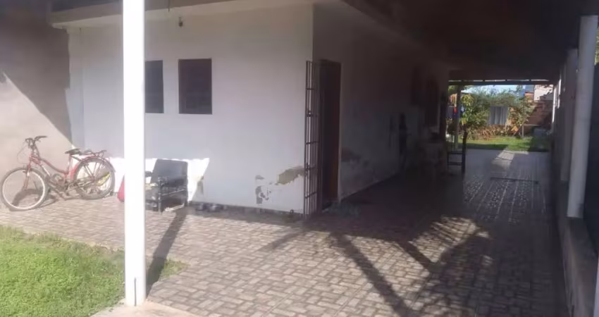 VENDO SOBRADO  NO  NO BAIRRO PEREQUE CARAGUATATUBA
