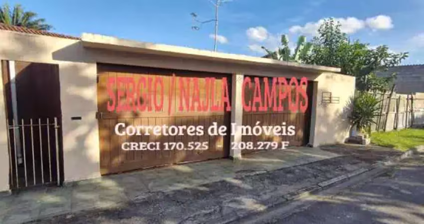 CASA COM EDICULA NO MORRO DO ALGODÃO !