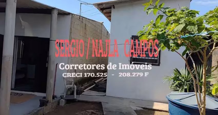 Vendo duas casas no porto novo proximo a praça de eventos.