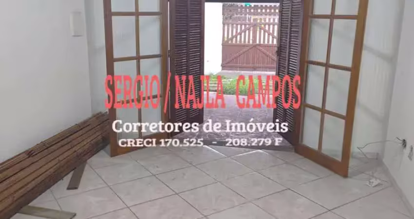 Vendo casa no tarumãs ao lado do  supermercado atacadão