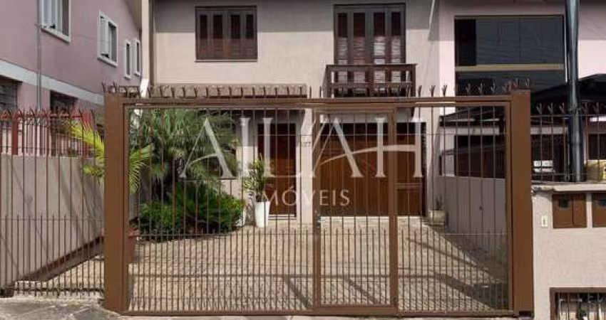 Casa com 3 dormitórios no Bairro São Caetano
