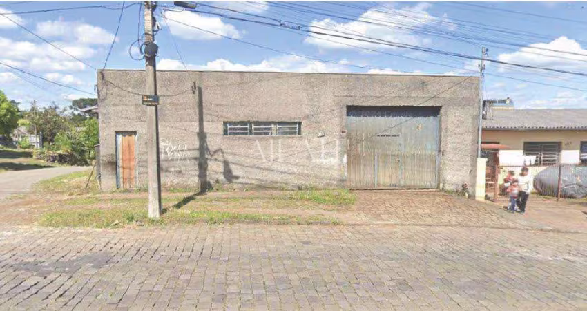 Pavilhão com 261m²