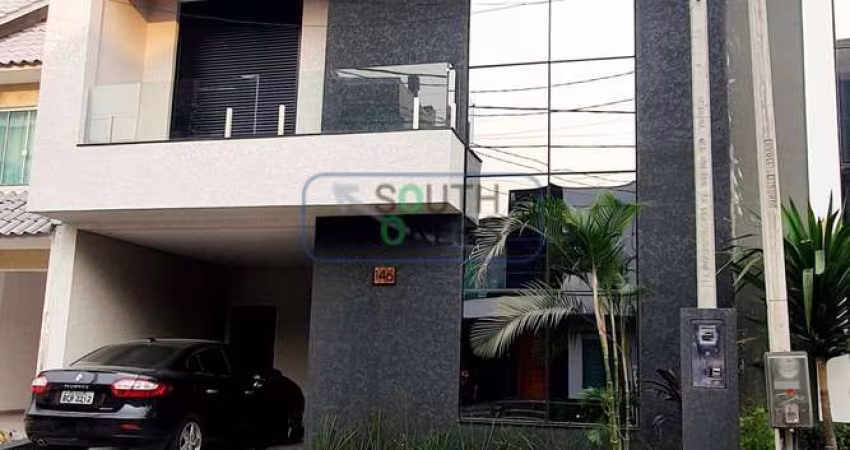 Triplex Alto Padrão em Condominio - SJP